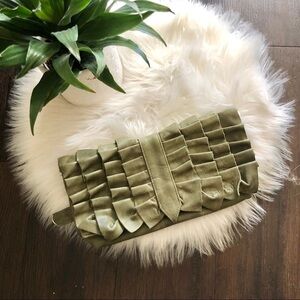 Pepe cantero ruffled clutch